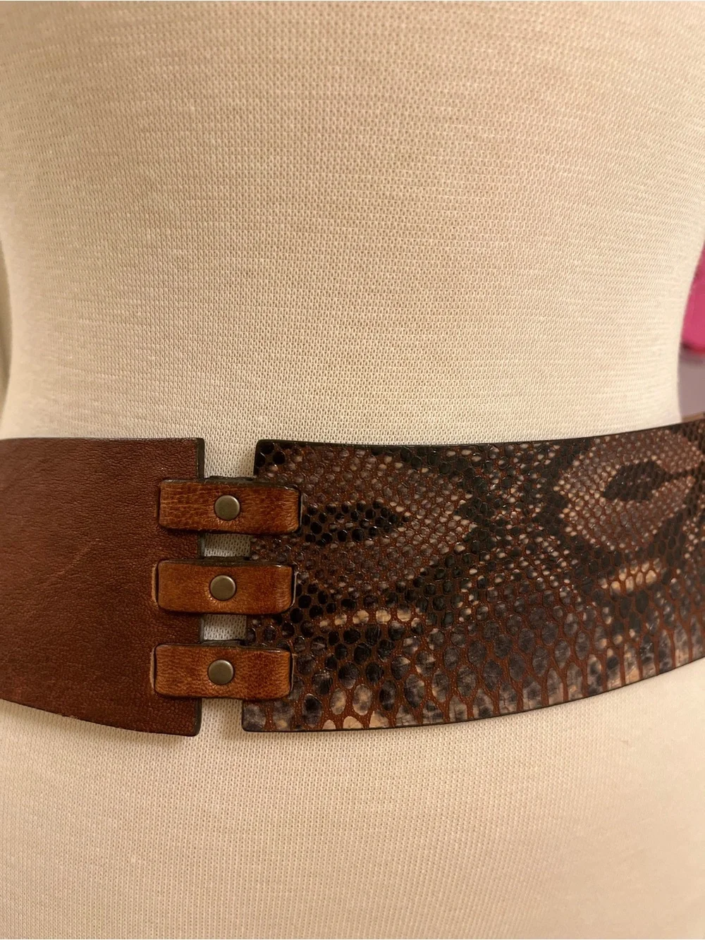 DKNY Chestnut Brown Snake-Print Wide Belt with Round Wooden Buckle - Size Large
